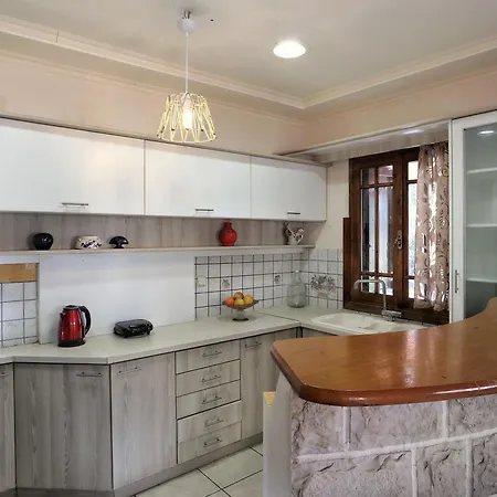 Terpi House Дом отдыха